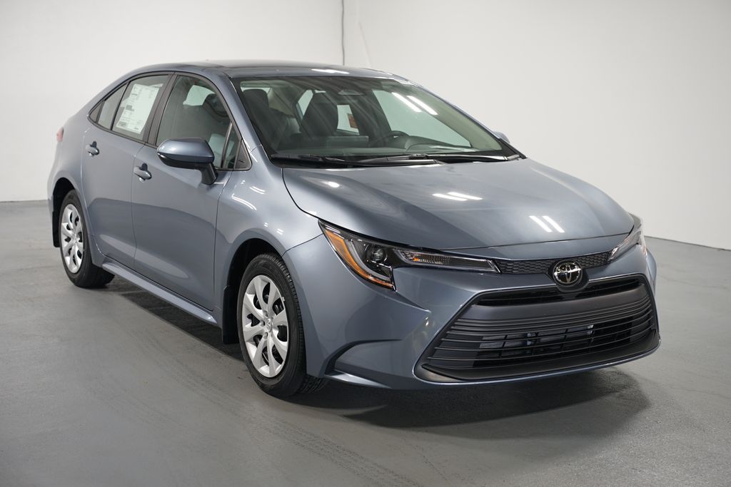 Thumbnail: 2025 Toyota Corolla - 3