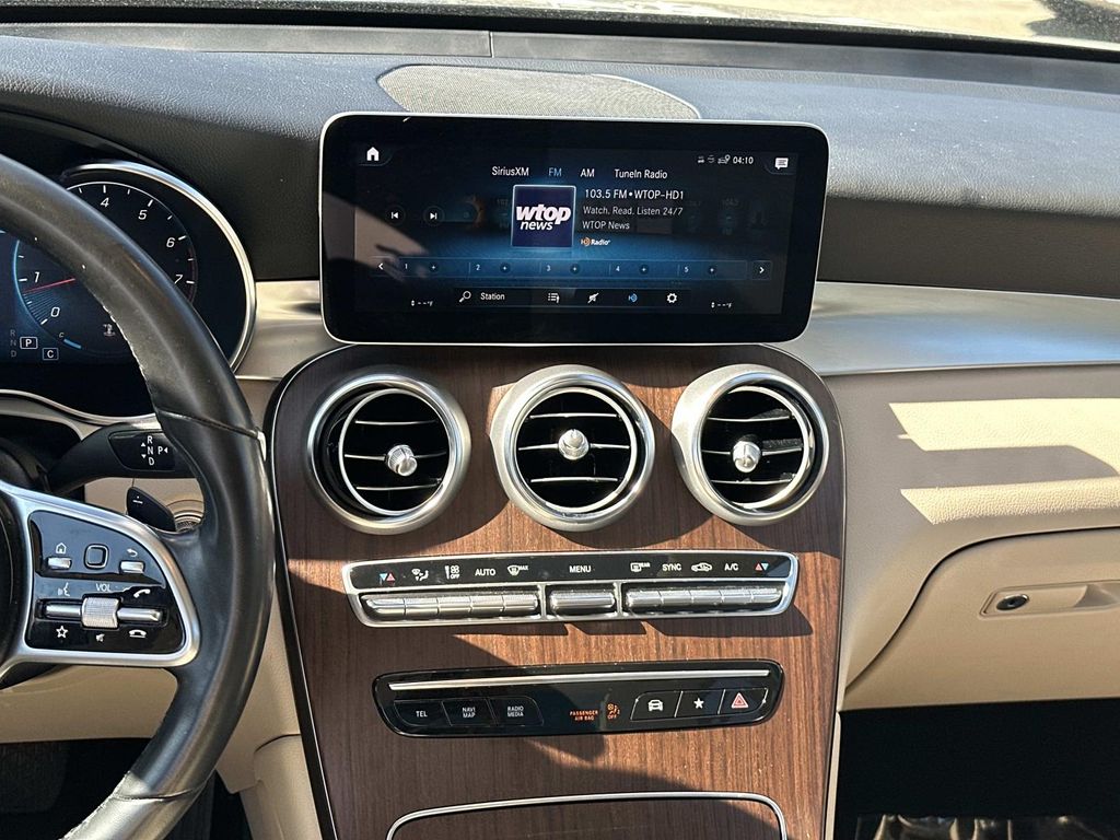 Thumbnail: 2022 Mercedes-Benz GLC - 21