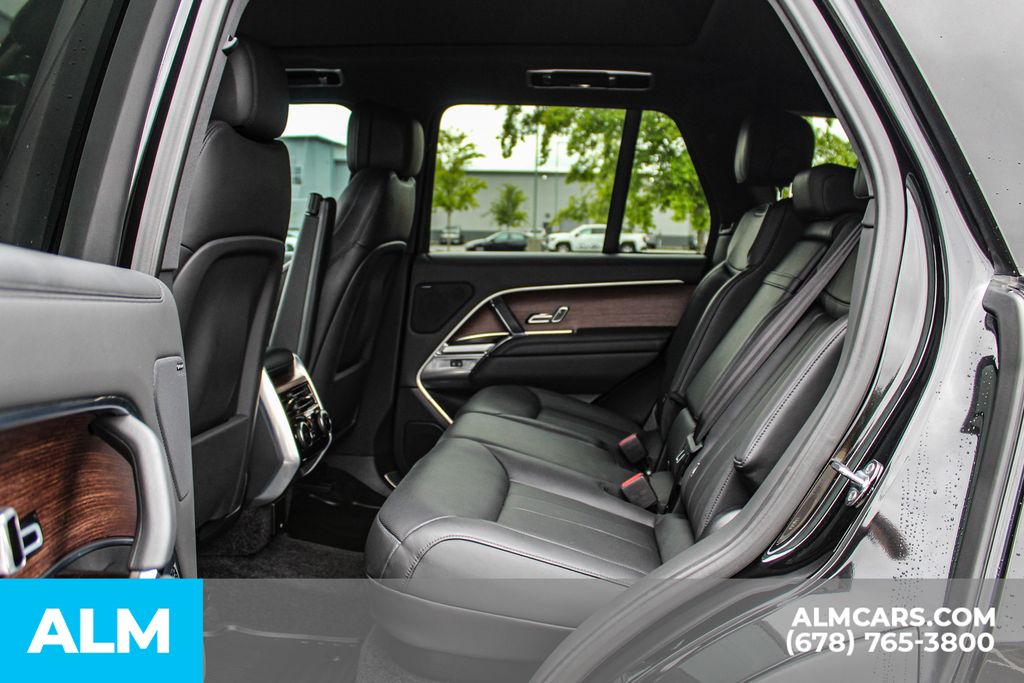 Used 2024 Black Land Rover SE image 18