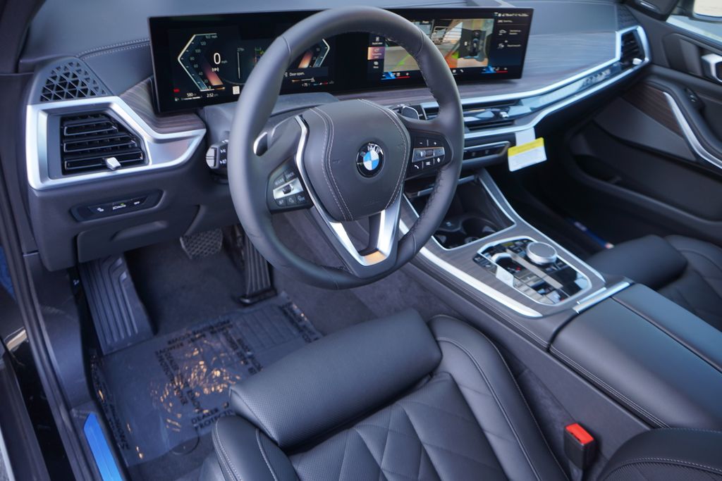 2025 BMW X5 sDrive40i 12