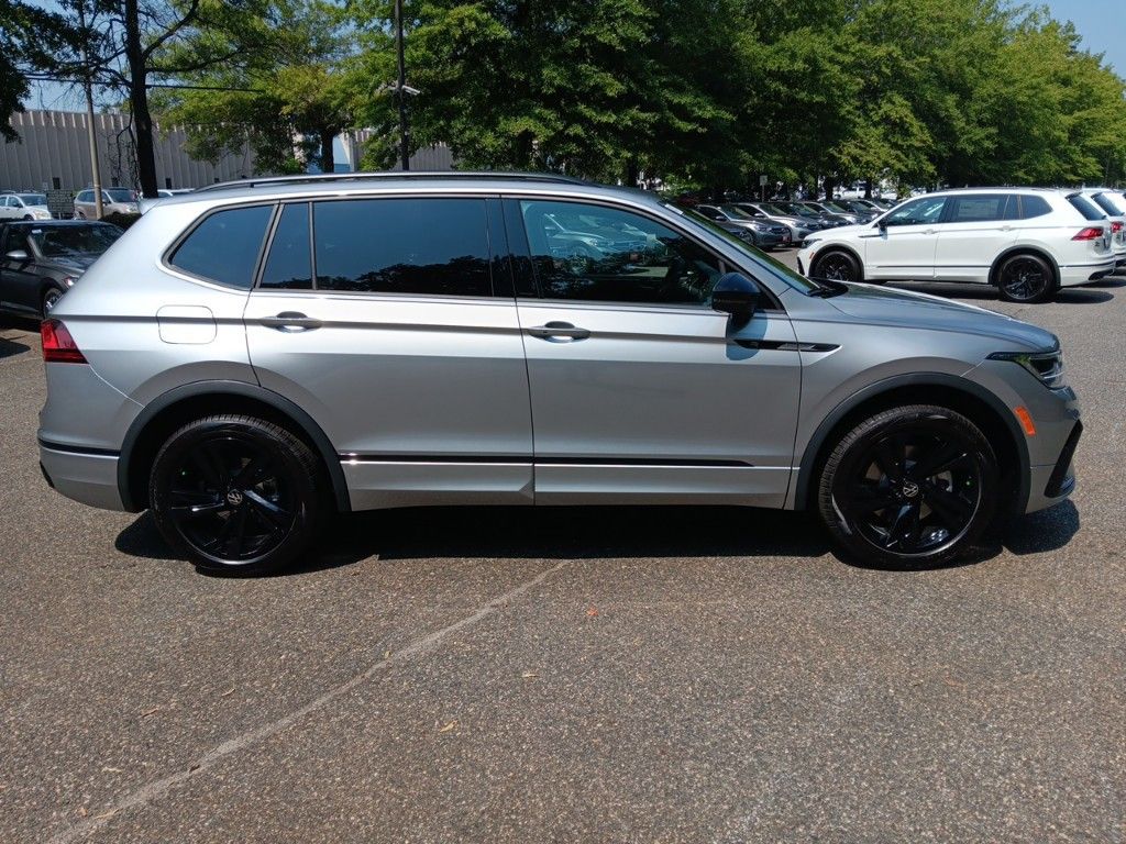 2024 Volkswagen Tiguan 2.0T SE R-Line Black 6