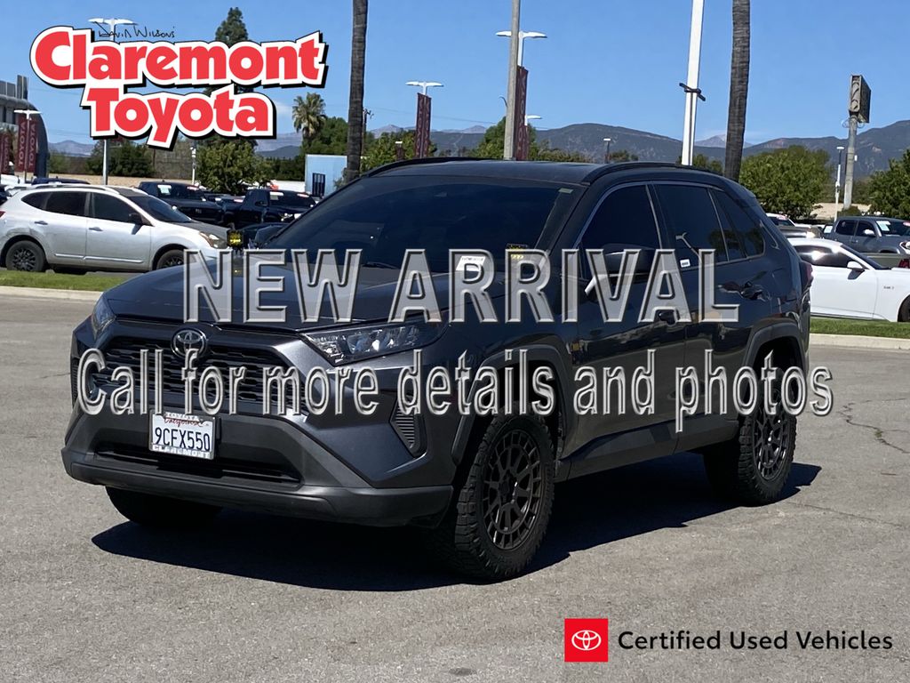 2020 Toyota RAV4 LE AWD