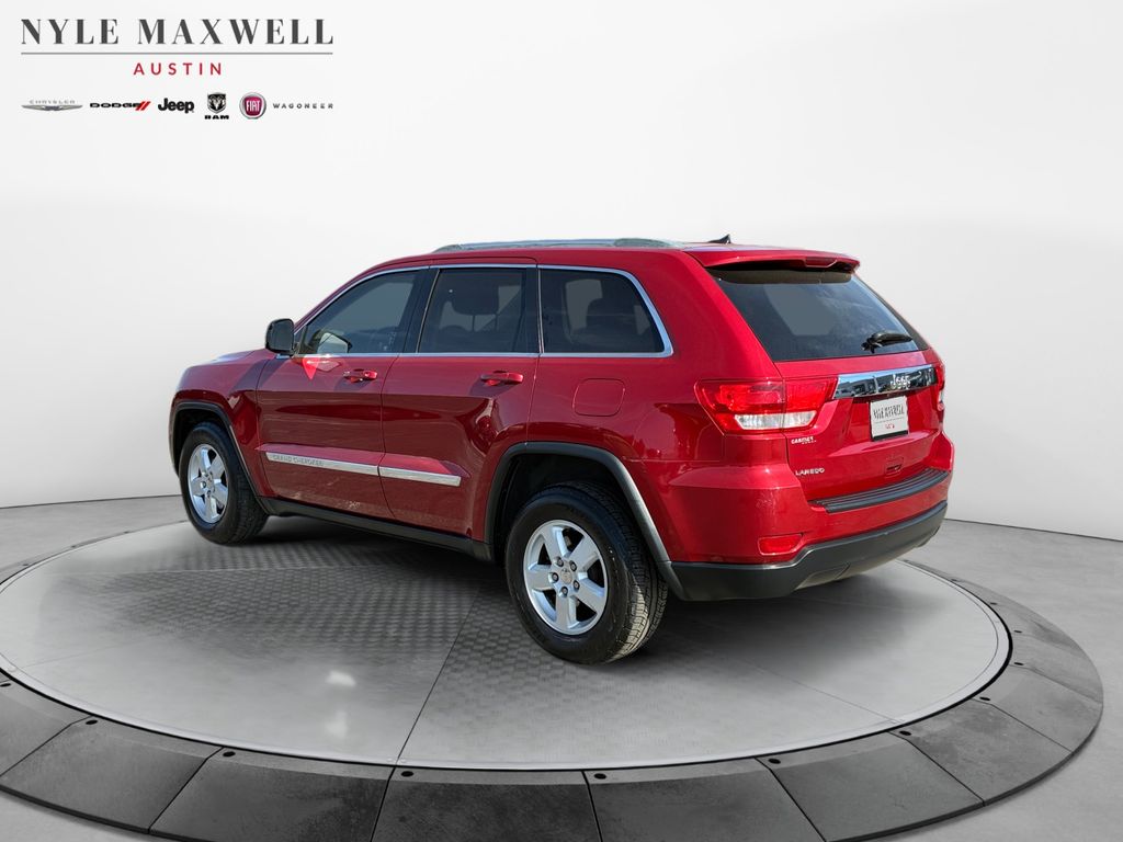 Used Car 2011 Jeep Grand Cherokee  Laredo For Sale Under $10,000 In Austin, Texas