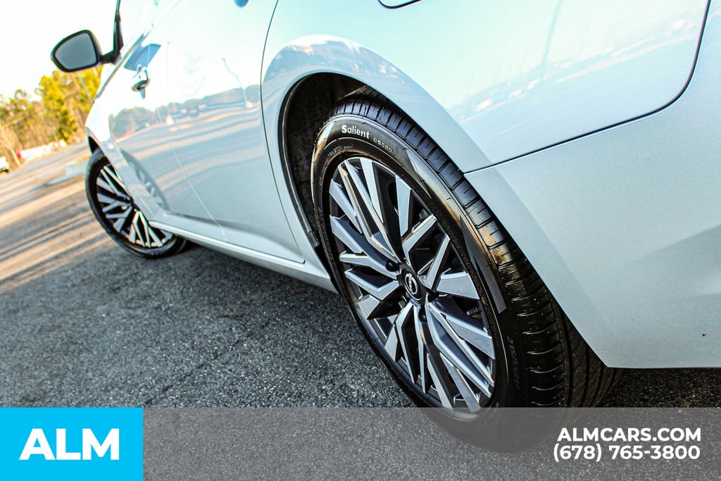 Used 2024 Silver Nissan 2.5 SV image 15