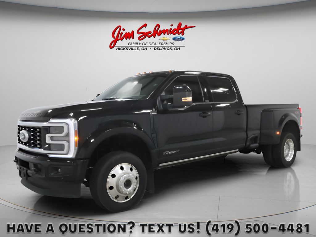 Agate Black Metallic 2025 Ford F-450 Super Duty Pickup Truck Four-Wheel Drive Automatic