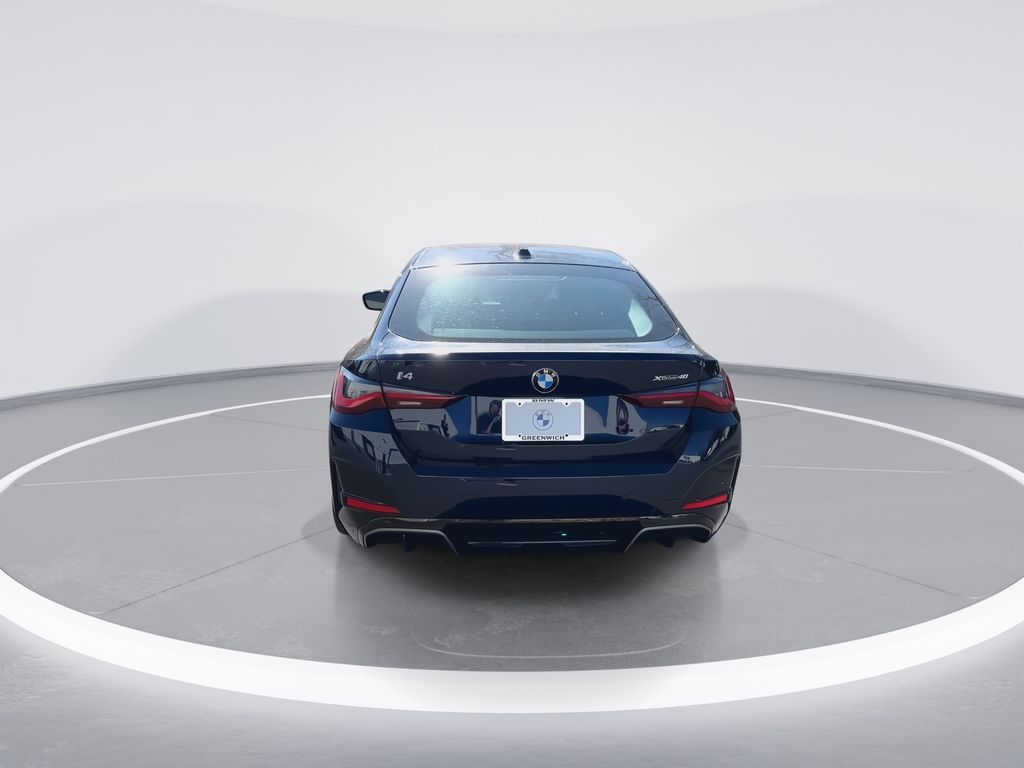 Thumbnail: 2026 BMW i4 - 7