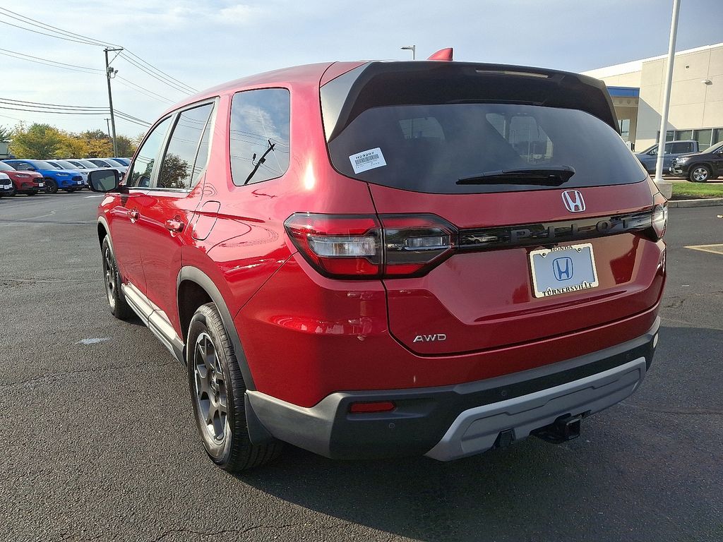 Thumbnail: 2024 Honda Pilot - 4