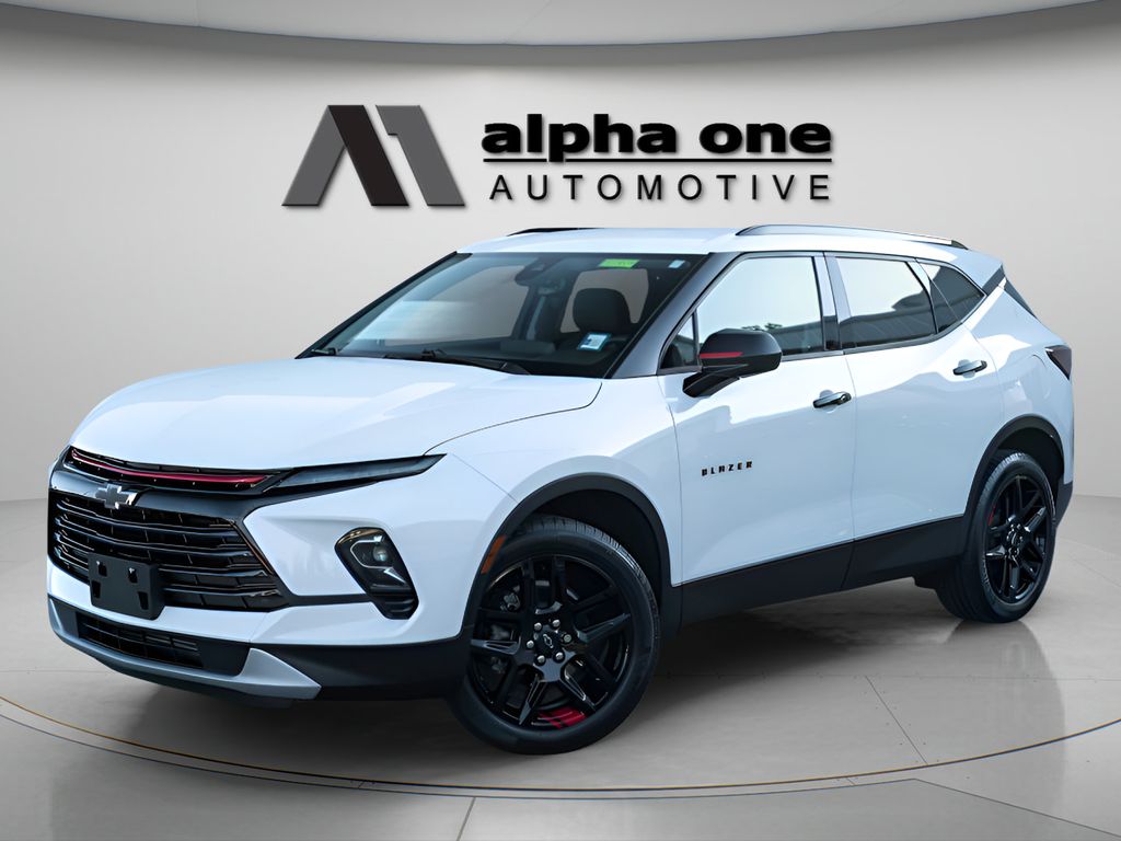 Summit White 2024 Chevrolet Blazer SUV / Crossover Front-Wheel Drive 9-Speed Automatic Overdrive