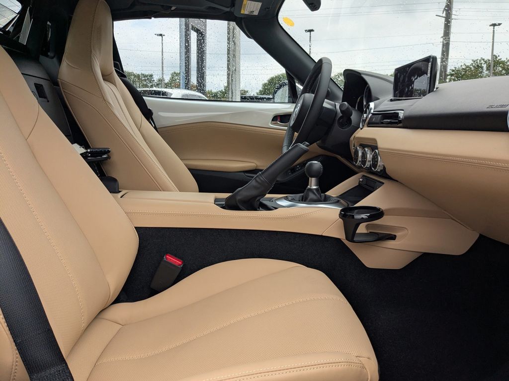 2025 Mazda MX-5 Miata RF Grand Touring
