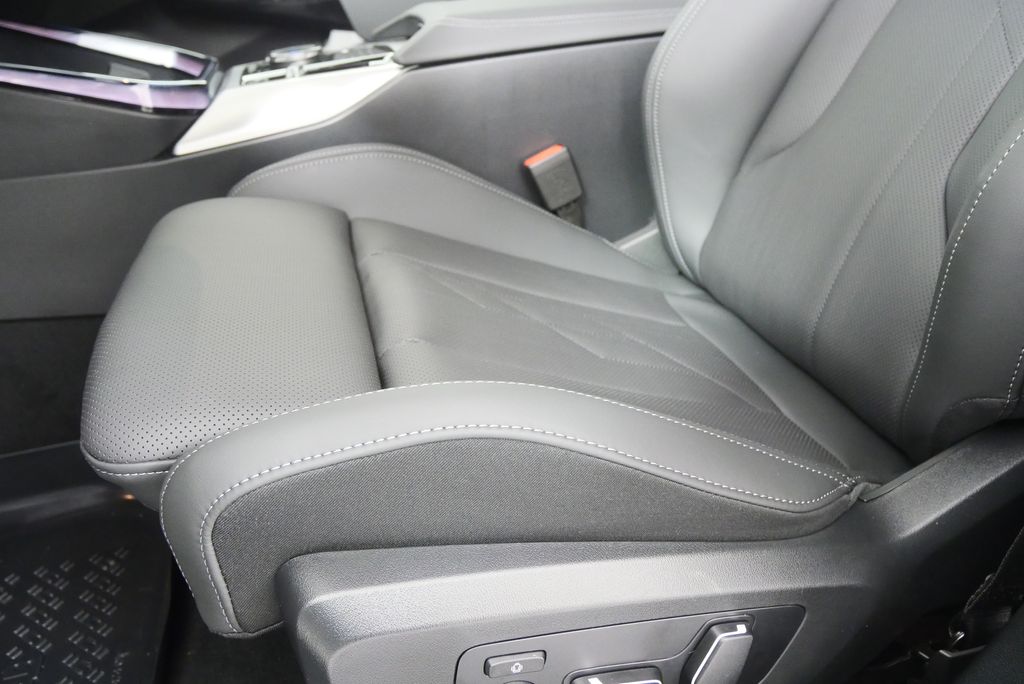 Thumbnail: 2026 BMW X3 - 10