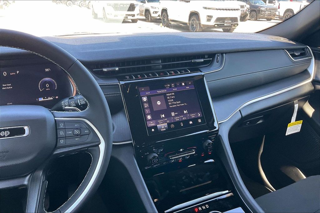 New 2026 Jeep Grand Cherokee L Laredo 4D Sport Utility