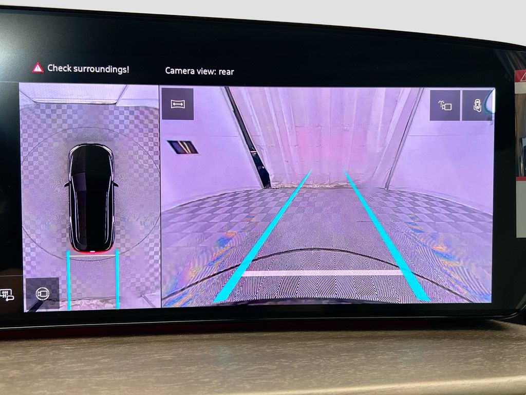 Thumbnail: 2025 Audi Q5 - 16