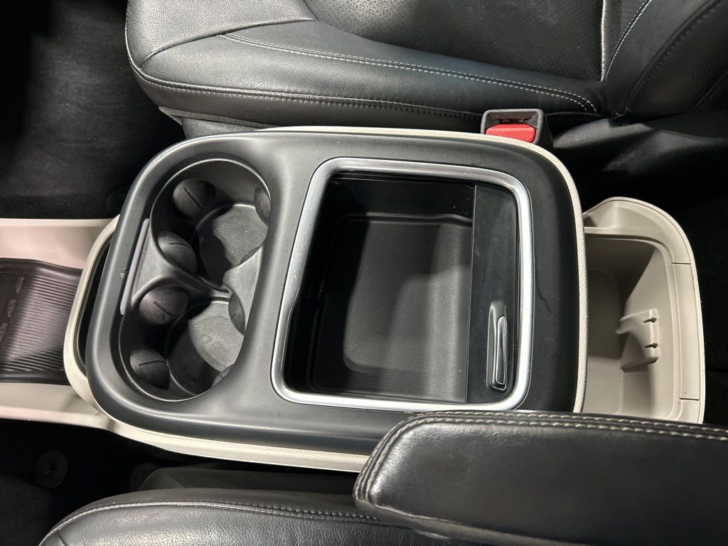 used 2022 Chrysler Pacifica car, priced at $20,996