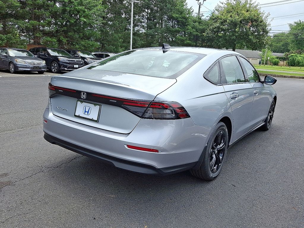 Thumbnail: 2025 Honda Accord - 4