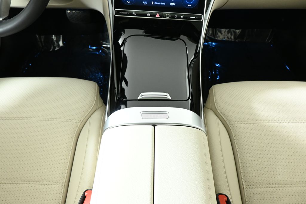 2025 Mercedes-Benz C-Class C 300 19