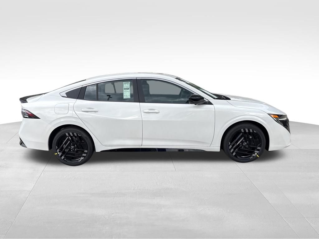 New 2026 White Nissan SR image 5