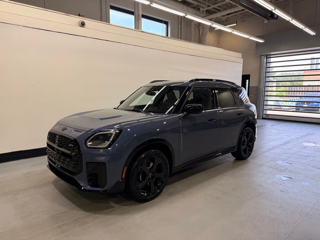 Thumbnail: 2027 MINI Cooper Countryman - 1