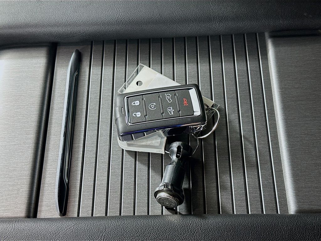 New 2026  Jeep Limited Altitude image 20