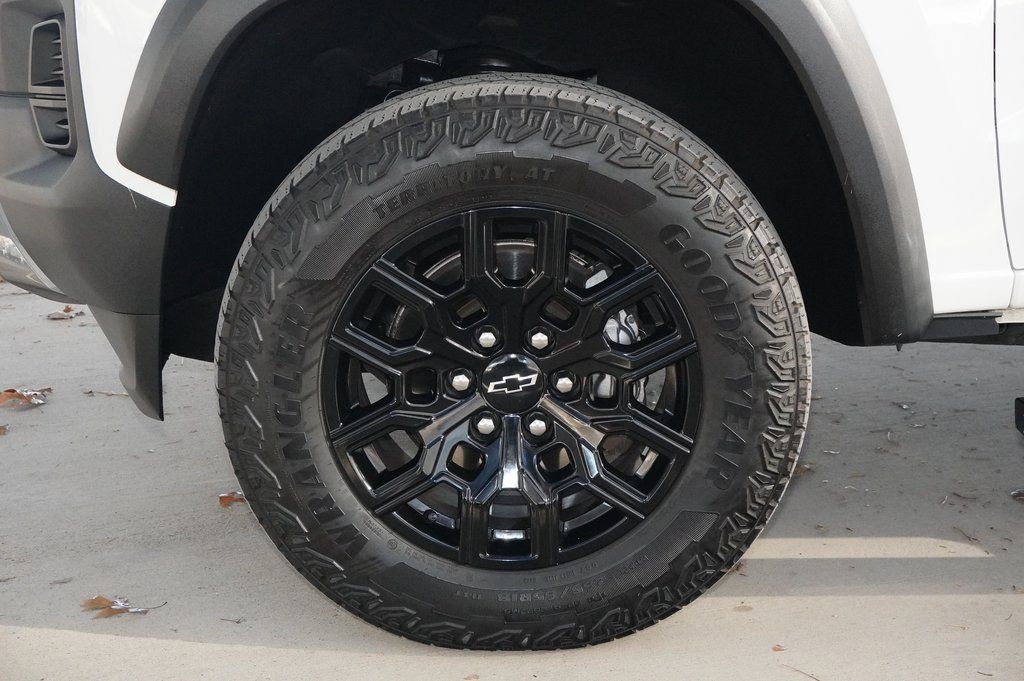 Used Car 2023 Chevrolet Colorado  Trail Boss For Sale Under $35,000 In Weatherford, Texas