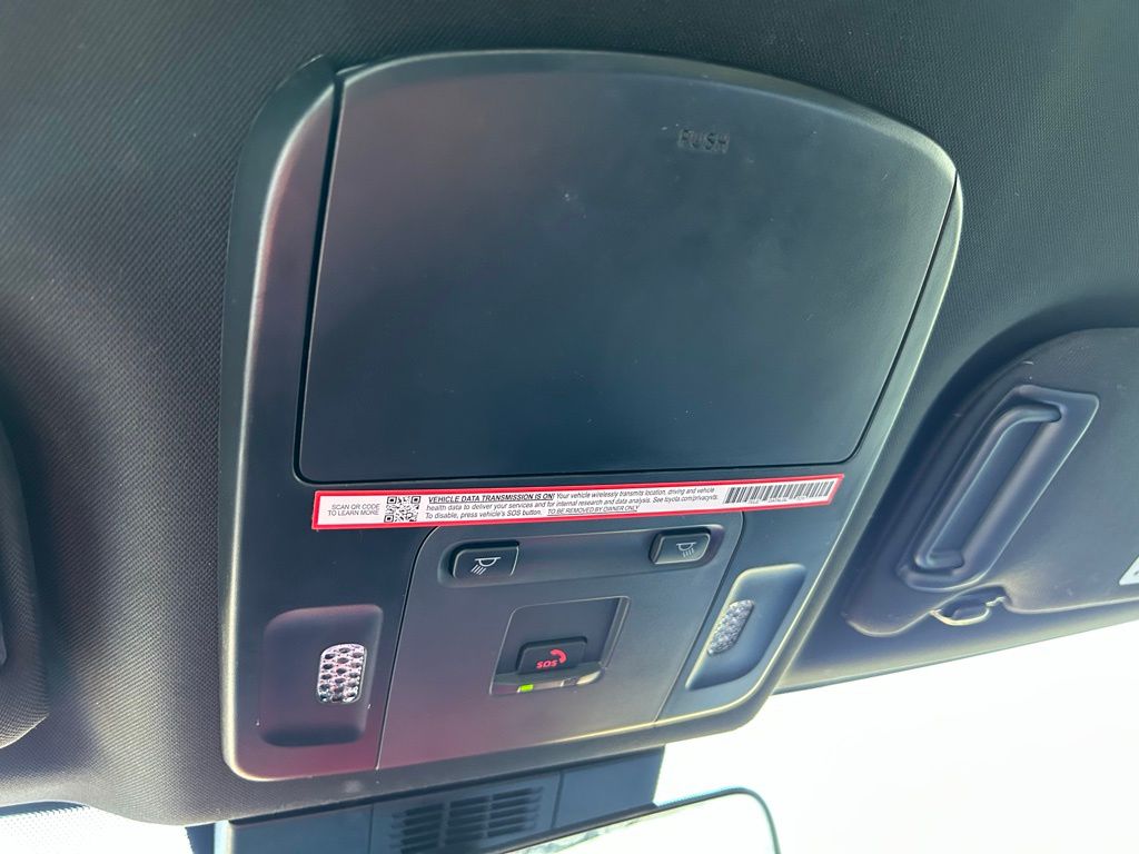 Thumbnail: 2025 Toyota Camry - 30