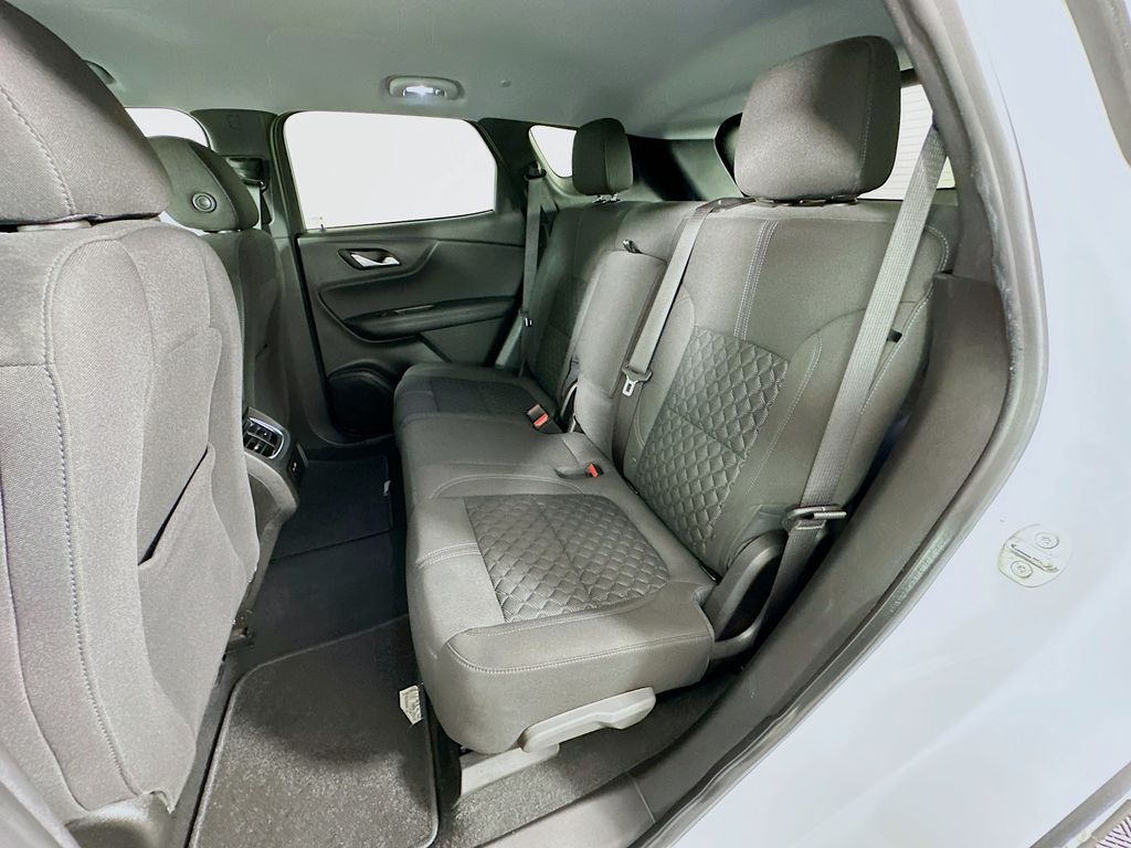 Thumbnail: 2022 Chevrolet Blazer - 23