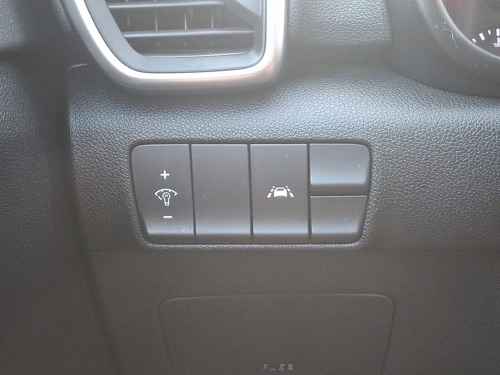 2021 Kia Sportage LX 23