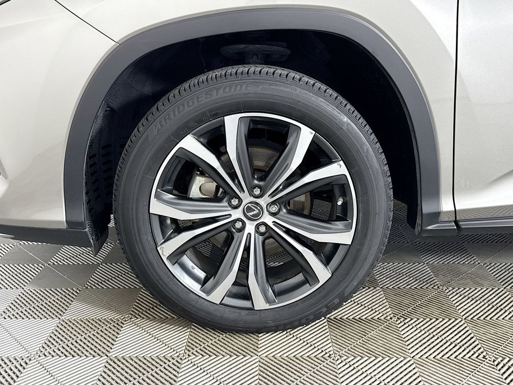 Thumbnail: 2020 Lexus RX - 32