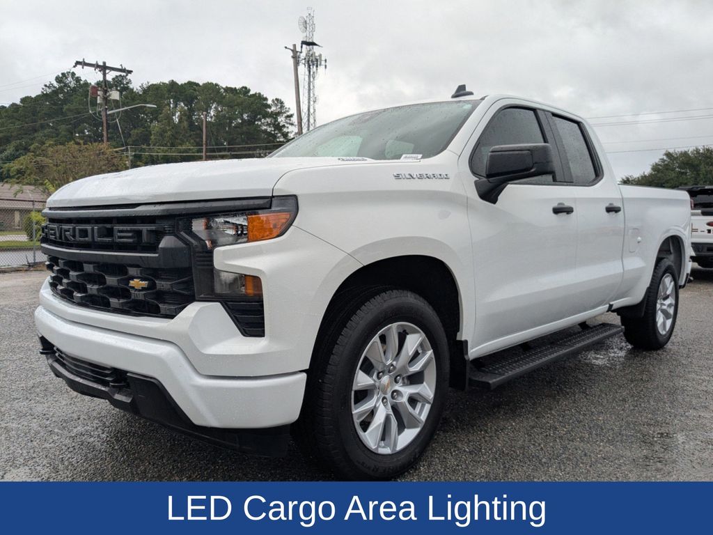 2025 Chevrolet Silverado 1500 2WD Double Cab Standard Bed Custom