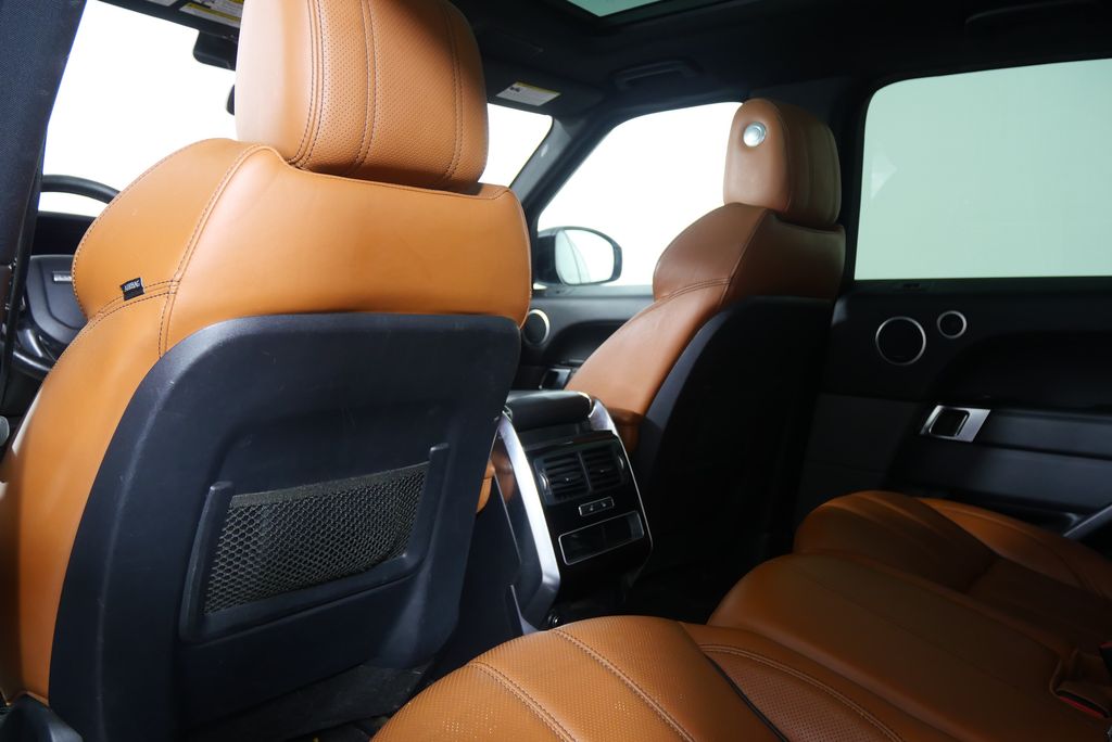 Thumbnail: 2016 Land Rover Range Rover Sport - 19