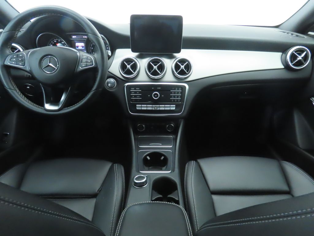 Thumbnail: 2018 Mercedes-Benz CLA - 13