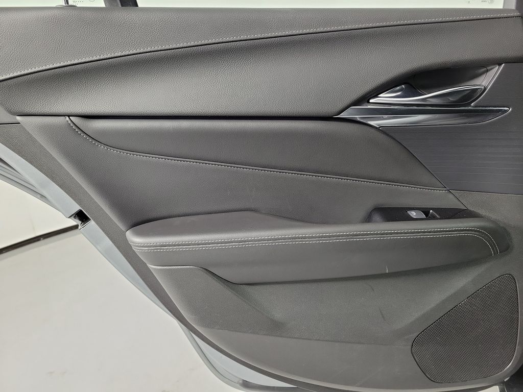 2023 Cadillac CT4 Premium Luxury - 11