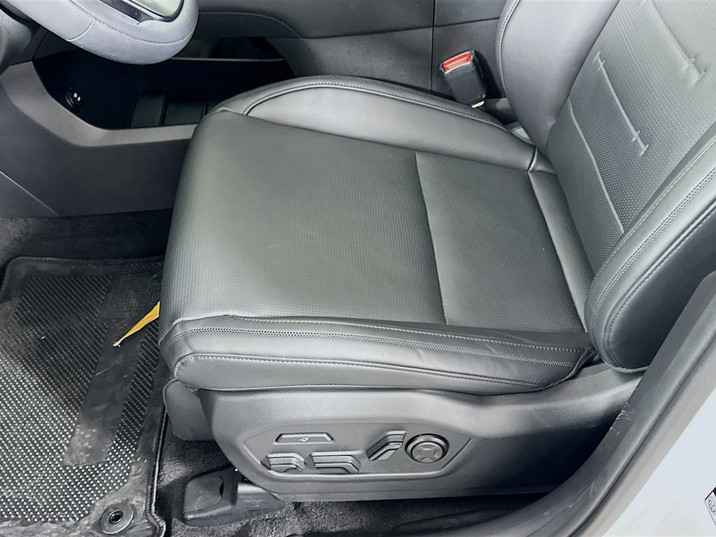 Thumbnail: 2025 Hyundai Santa Fe - 20