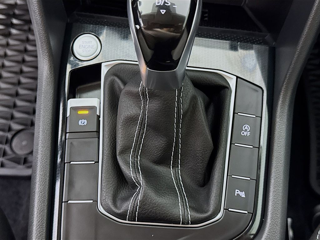 Used Car 2025 Volkswagen Taos  1.5t Se For Sale Under $25,000 In Austin, Texas