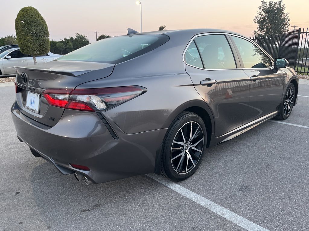 Thumbnail: 2023 Toyota Camry - 4