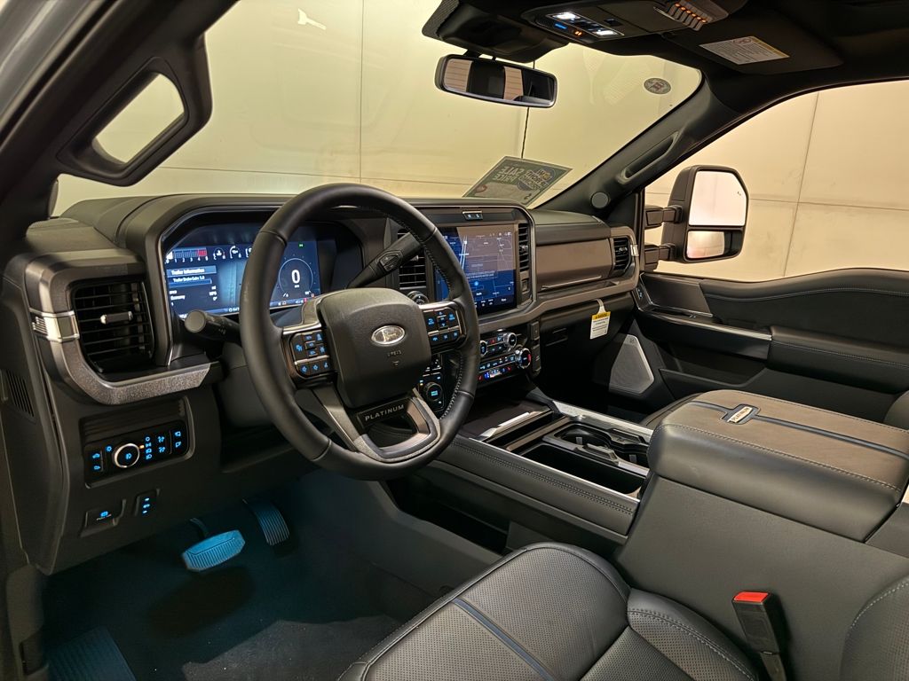 New 2026 Gray Ford Platinum image 40