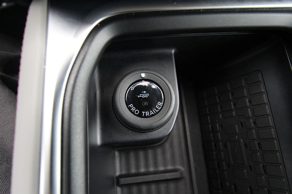 Used 2025 Ford Expedition SUV