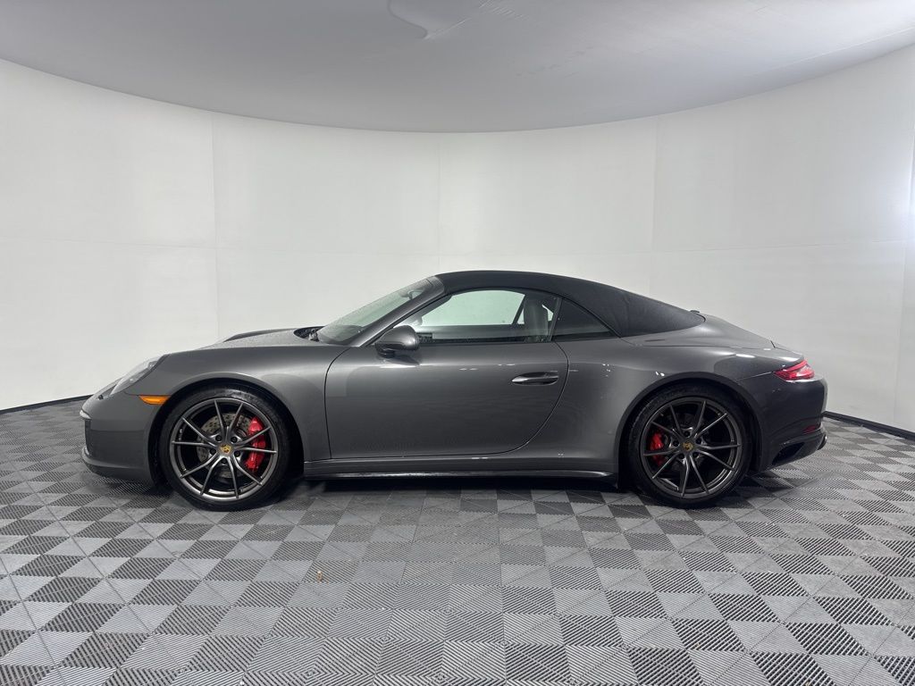 Thumbnail: 2017 Porsche 911 - 8