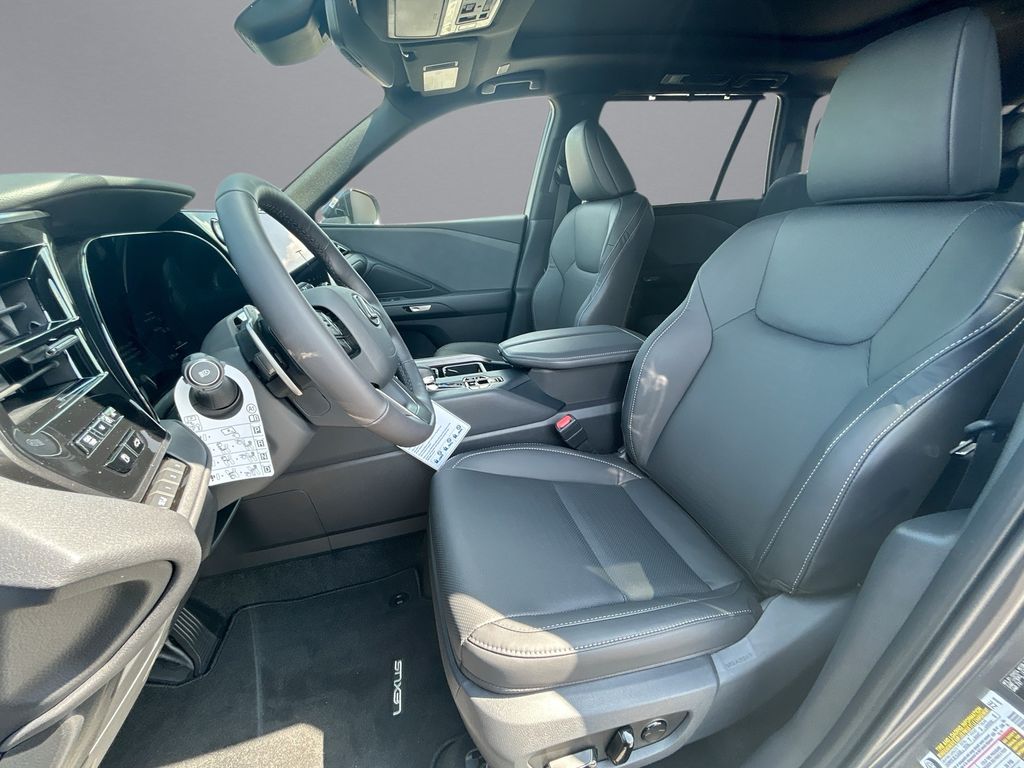 Thumbnail: 2026 Lexus TX - 4