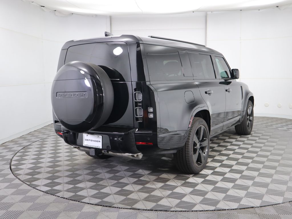 Thumbnail: 2025 Land Rover Defender - 5