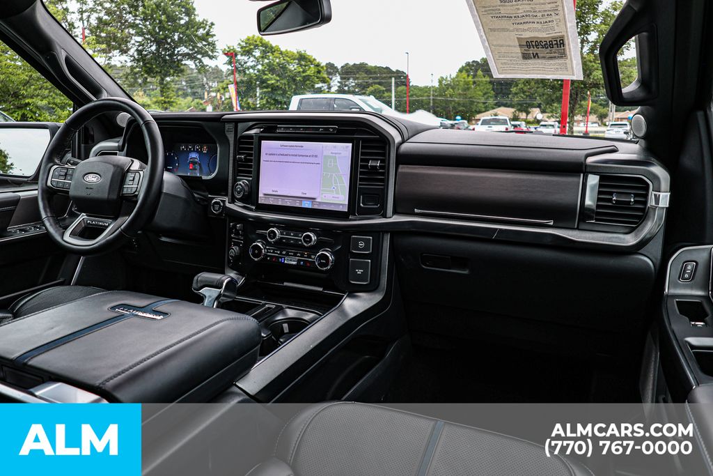 Used 2024 Black Ford Full Hybrid Platinum image 29