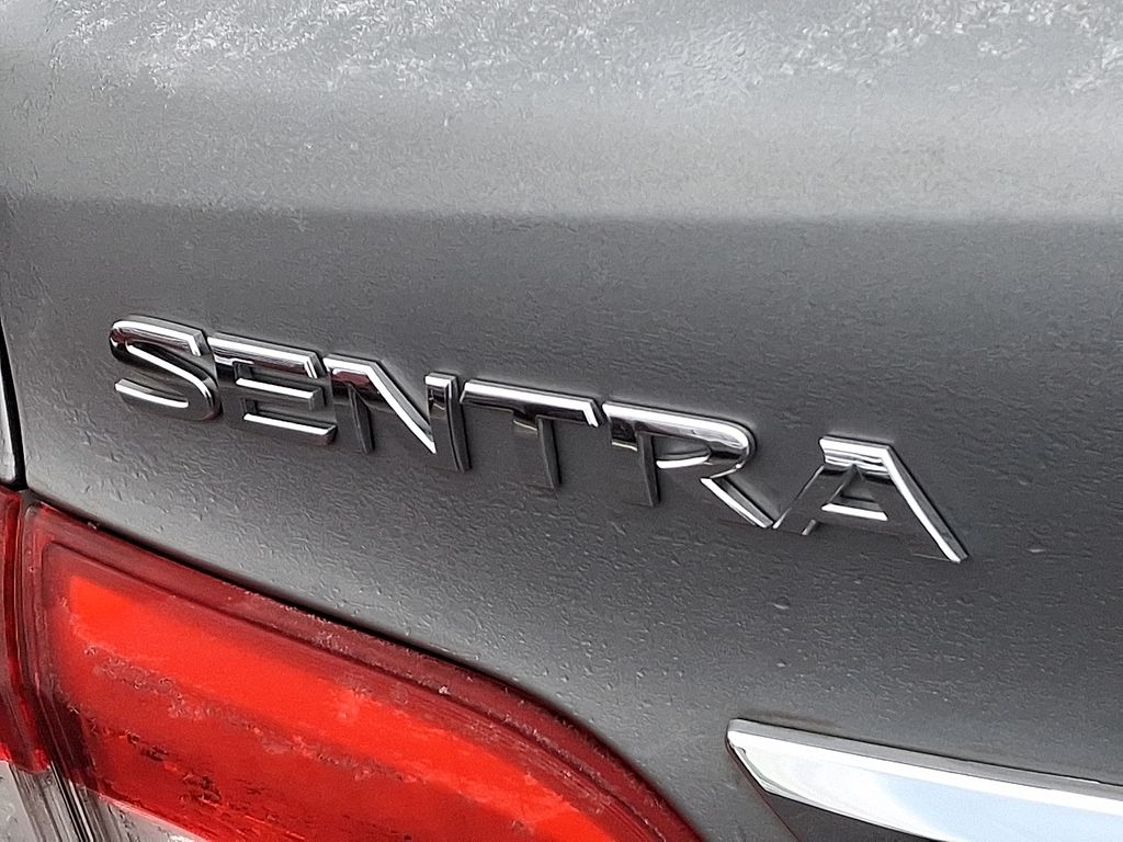 Thumbnail: 2013 Nissan Sentra - 29