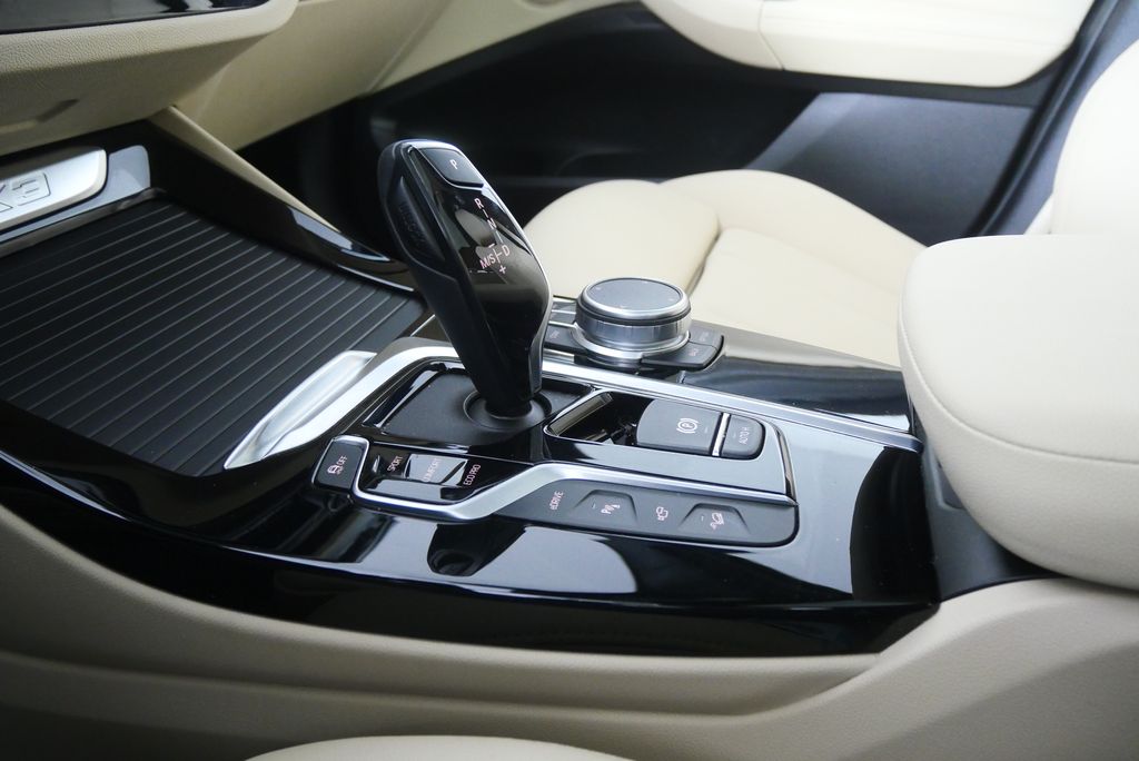 Thumbnail: 2021 BMW X3 - 28