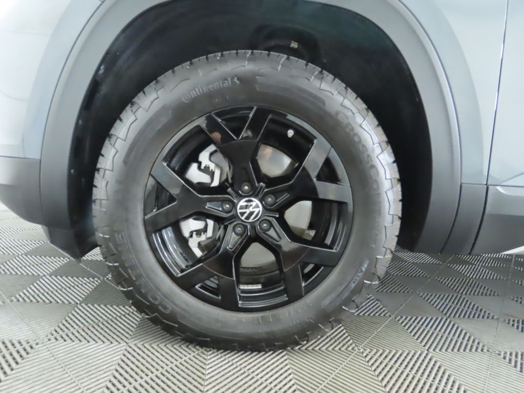 Thumbnail: 2025 Volkswagen Atlas - 32