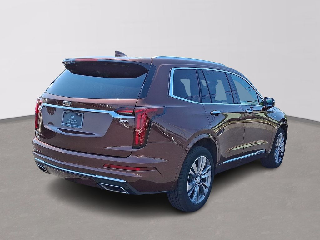 Thumbnail: 2022 Cadillac XT6 - 6