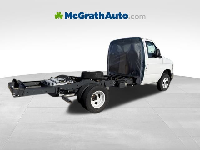 New 2026 White Ford Base image 3