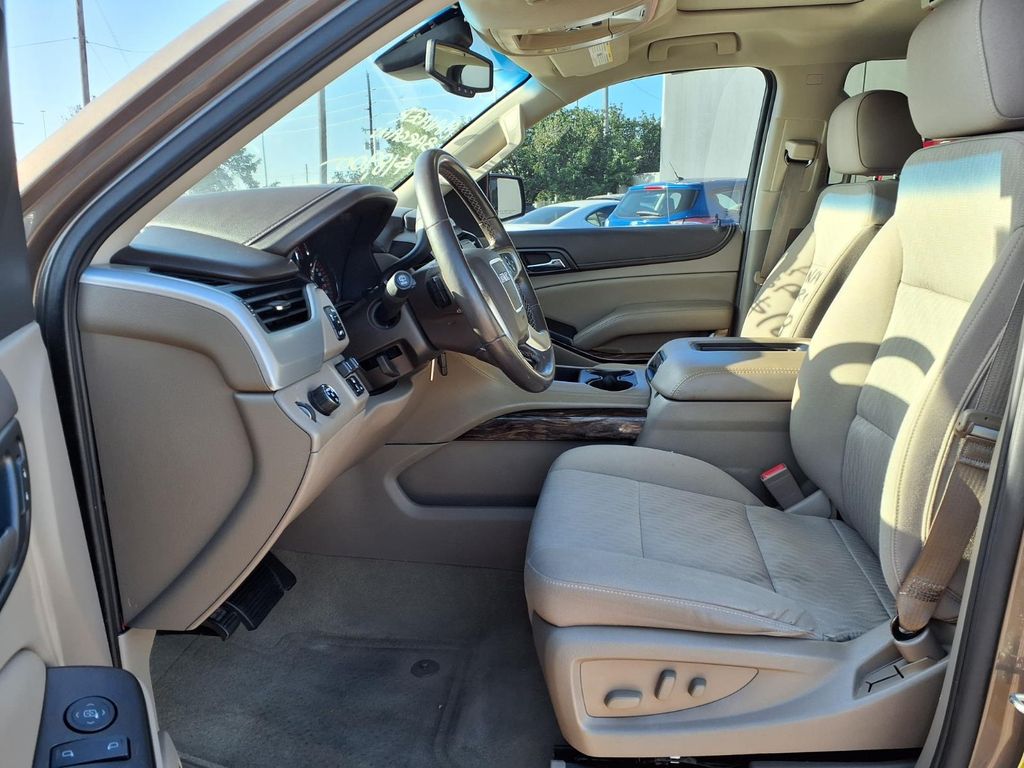 2016 GMC Yukon XL SLE - 10