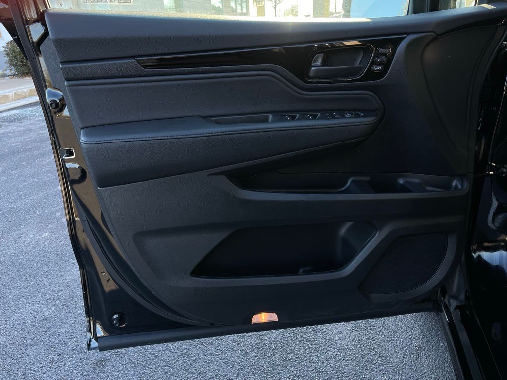 Thumbnail: 2025 Honda Odyssey - 24