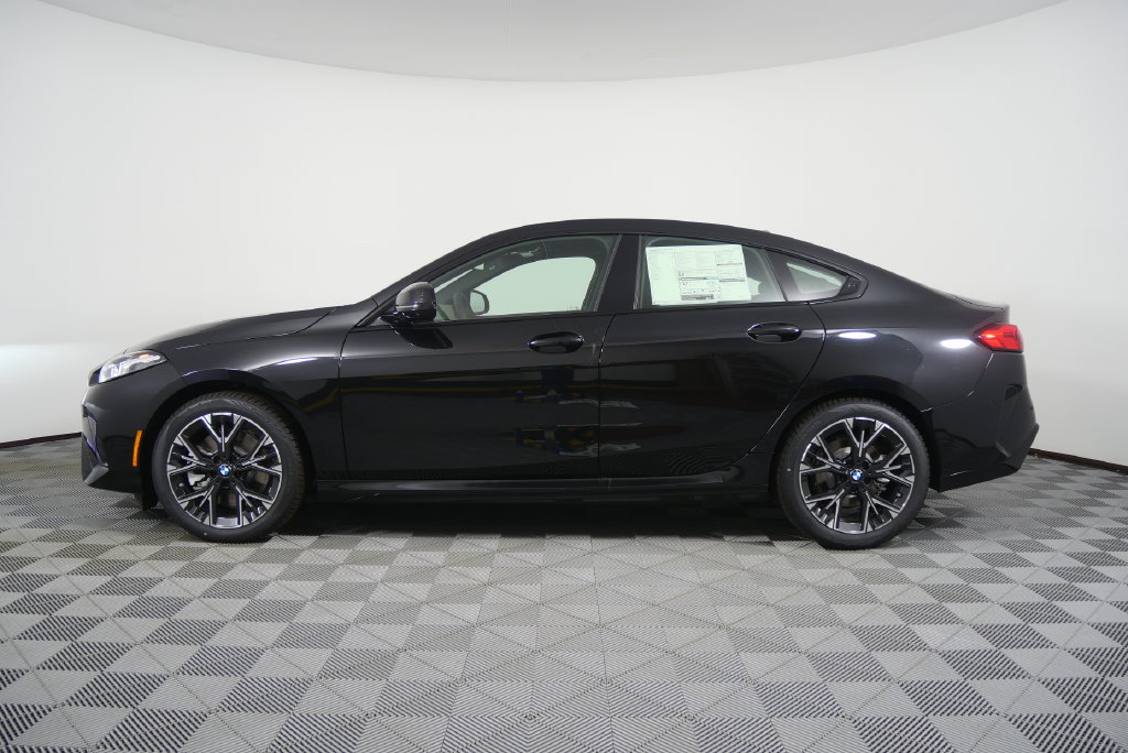 Thumbnail: 2026 BMW 2 Series - 2