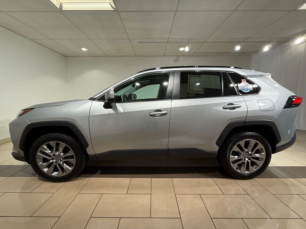 Thumbnail: 2024 Toyota RAV4 - 2