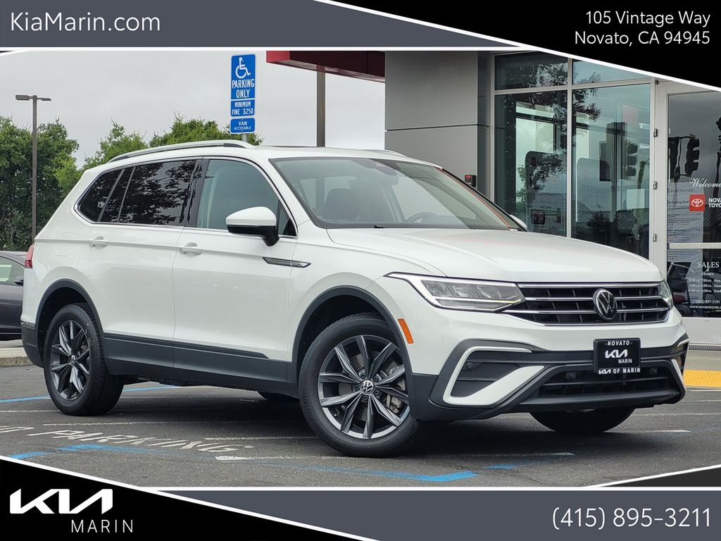  2022 Volkswagen Tiguan SE FWD   